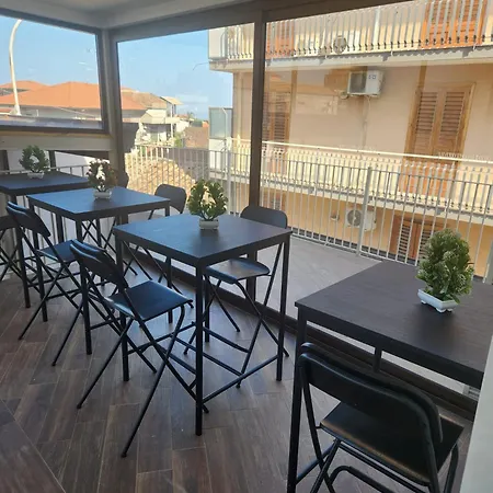 Gasthuis Palazzo Grecale Dell'etna Aci SantʼAntonio